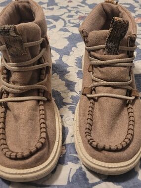 Hey Dude Tan Suede-Style Moccasin Womens Boots.